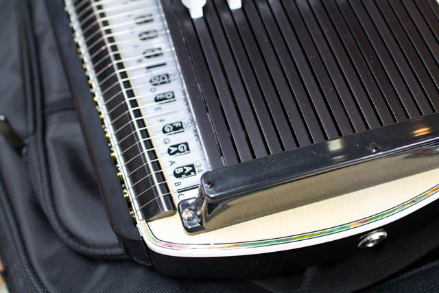 チューニング済み】 アンプに繋げる AutoHarp マイクつき コードハープ 【アリア オートハープ ARIA ACH-210S 】 ギター専門店  キャットロック .Cat Rock..