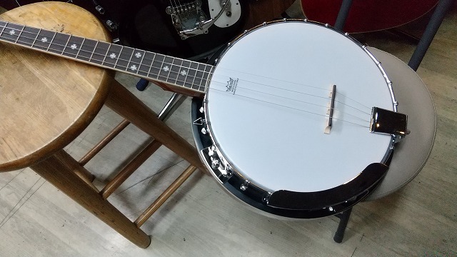 Blanton BB-15T テナーバンジョー マイク搭載アンプに繋げる エレキバンジョー Banjo 【 ブラントン BB15T TENOR  Banjo 】 ギター専門店 キャットロック .Cat Rock..