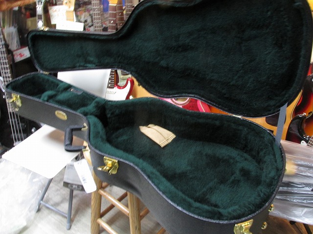 Martin 12C0094 Dreadnought Junior Guitar Case 【 お取り寄せ商品 