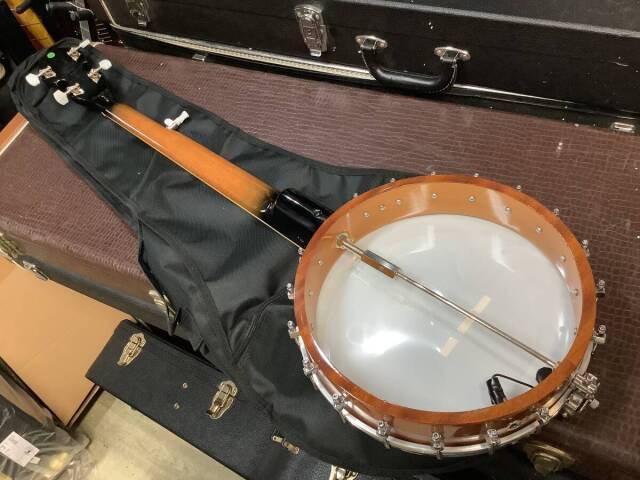 Aria SB-10-OB ピックアップ付き ５弦バンジョー オープンバックバンジョー アンプに繋げる エレキバンジョー 【 アリア SB10OB  Open Back Banjo 】 ギター専門店 キャットロック .Cat Rock..