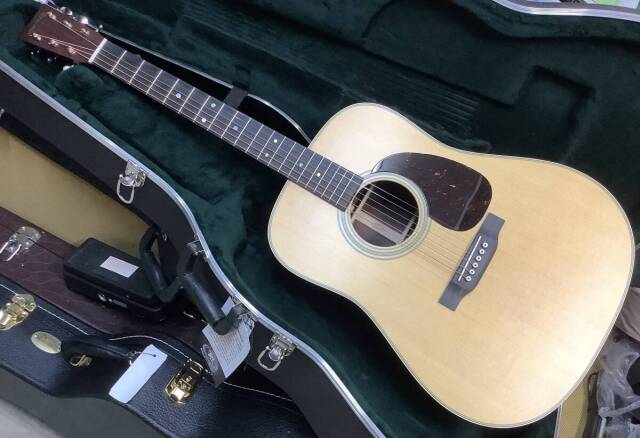 Martin D-28 Satin マーティン D28 サテンフィニッシュ Pickup スペシャル！ 【 アンプに繋げる マーチン 】 ギター専門店  キャットロック .Cat Rock..